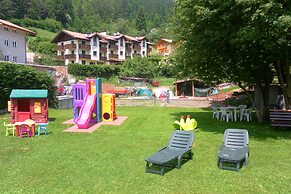 Molvenolago Apartments