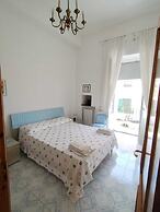 Ischia Ponte Romantic Apartment in the Historical Center and Near the 