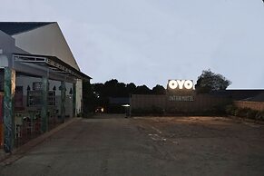 OYO 2410 Intan Hotel