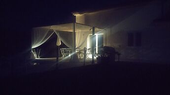Hillside Villa With Swimming Pool and Jacuzzi - Frasassi Caves