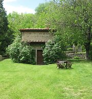 Cozy Welcoming Apartment for a Lovely Stay