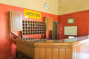 OYO 2465 Hotel Raung View