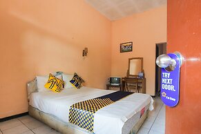 OYO 2465 Hotel Raung View