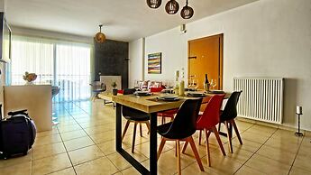 Luxury Sea View Penthouse with Hot Tub