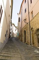 Rustic Tuscan Style Apartment
