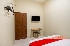 OYO 2354 3 Point Residence