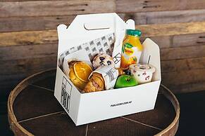 Avgerinos Deluxe Rooms