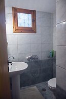 Luxury Maisonette, Big Yard