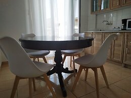 Cozy, Modern And Shiny Flat Near Center & Port