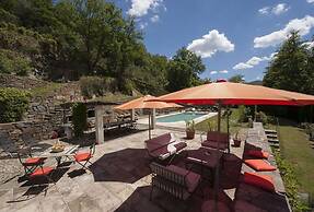 Mulino Cintoia Chianti Toscana Pool, Sauna and Jacuzzi Experience