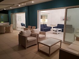 Luxurious Suite Athena Near To Beach