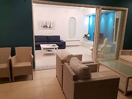 Luxurious Suite Athena Near To Beach