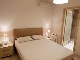 Luxurious Suite Athena Near To Beach