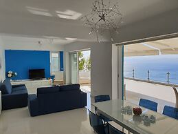 Luxurious Suite Athena Near To Beach