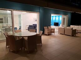 Luxurious Suite Athena Near To Beach