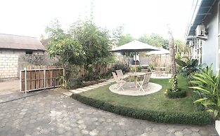 The Packer Box - Hostel