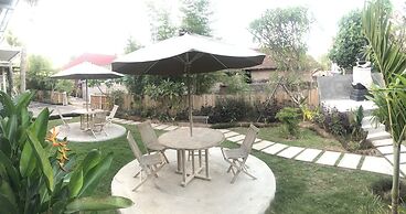 The Packer Box - Hostel