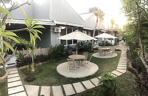 The Packer Box - Hostel