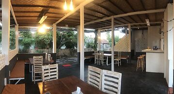 The Packer Box - Hostel