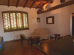 3 Rooms Flat in a Green Tuscany Valley
