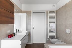 Como Luxury Lake View Spa