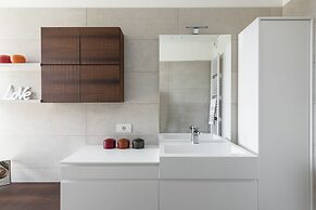 Como Luxury Lake View Spa