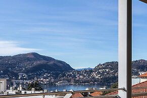 Como Luxury Lake View Spa