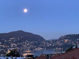 Como Luxury Lake View Spa