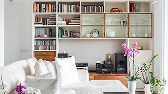 Como Luxury Lake View Spa