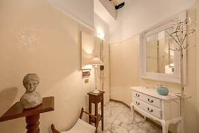 Trevis Lucky Treasure