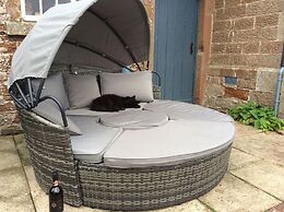 Charming 2-bed House Near Westlinton, Carlisle