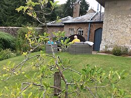 Charming 2-bed House Near Westlinton, Carlisle