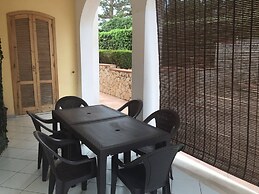 Trilocale In Villa Con Piscina - Clima E Wi-fi