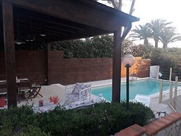 Trilocale In Villa Con Piscina - Clima E Wi-fi
