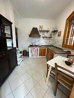 Trilocale In Villa Con Piscina - Clima E Wi-fi