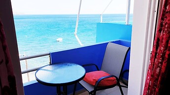 Homy Lovely House Near the Sea