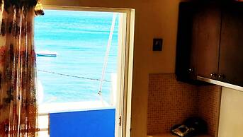 Homy Lovely House Near the Sea