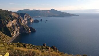 House Nunziatina in the Heart of Lipari
