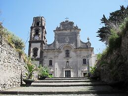 House Nunziatina in the Heart of Lipari