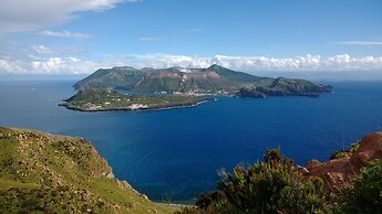 House Nunziatina in the Heart of Lipari