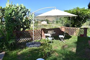 Stunning Villa With Private Pool Chlorine-free and Jacuzzi