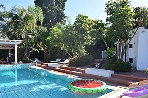 Suite Margherita With Private Garden and Shared Pool