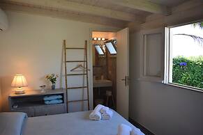 Suite Margherita With Private Garden and Shared Pool