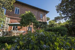 Fantastic Liberty Villa in the Heart of Versilia