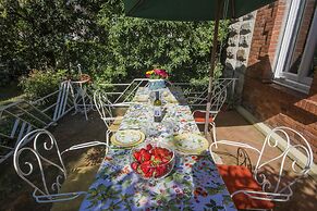 Fantastic Liberty Villa in the Heart of Versilia