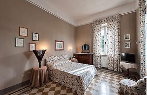 Fantastic Liberty Villa in the Heart of Versilia