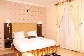C'ron Hotels and Suites
