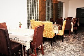 C'ron Hotels and Suites