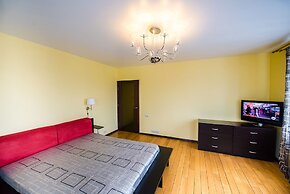 Apartment on 2 Krugovaya St.