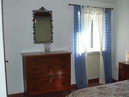 Blue House Near Bagnoregio-overlooking the Umbrian Mountains and Tiber